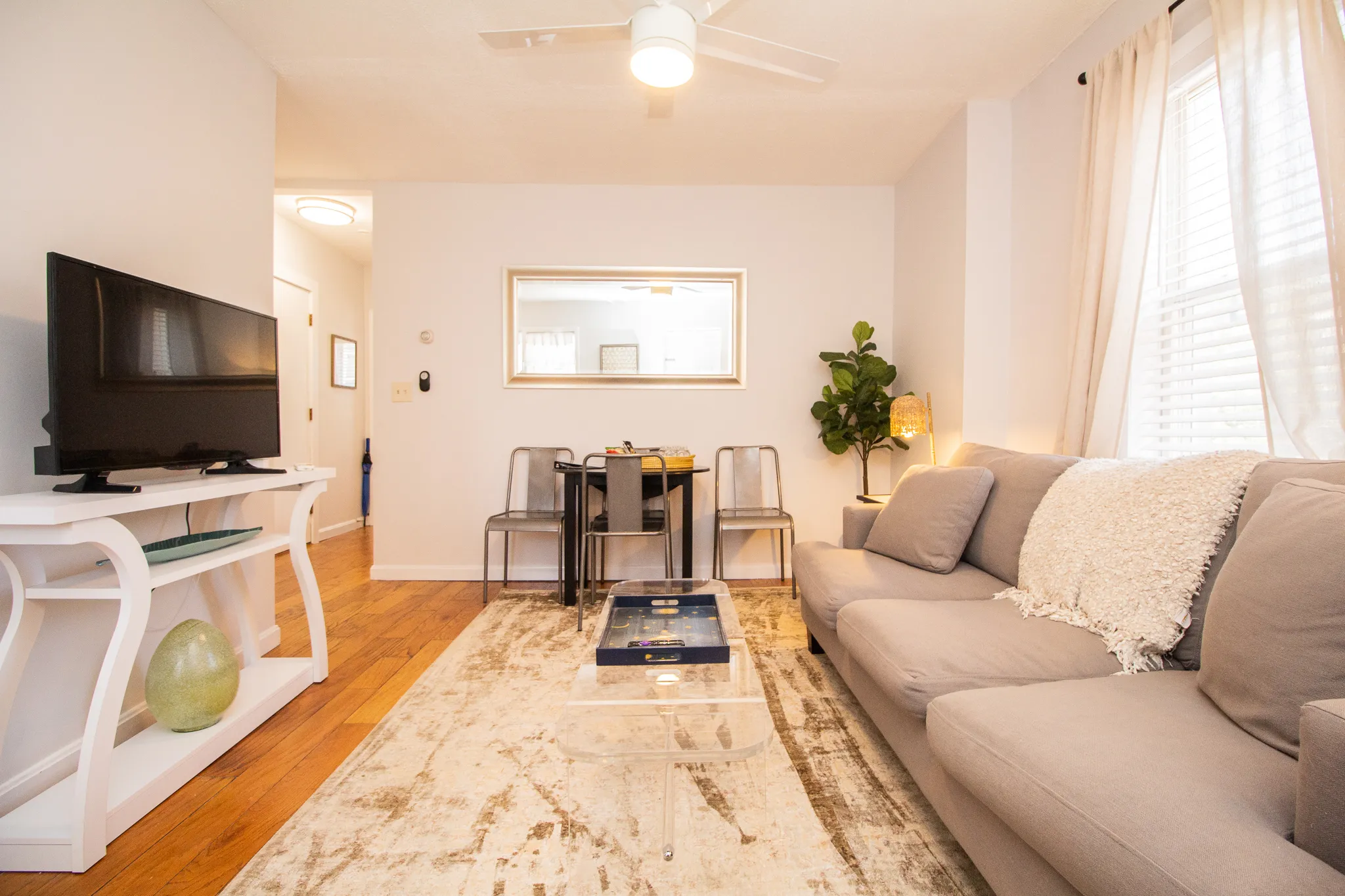 1004 Tremont St, Roxbury