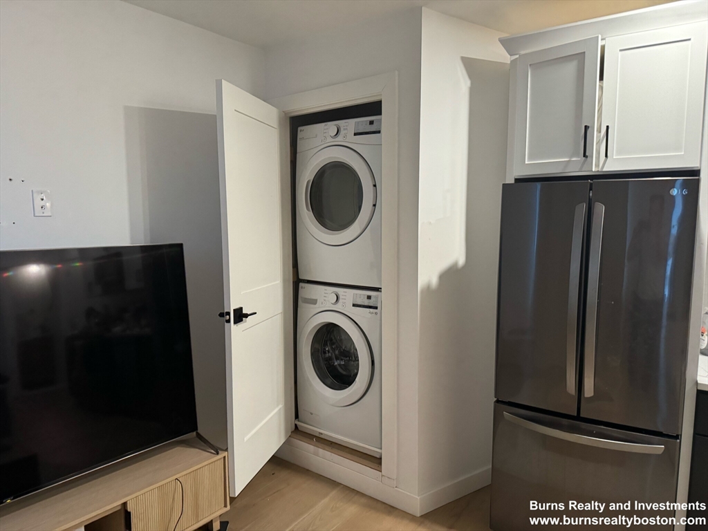 144 Old Colony Ave, South Boston