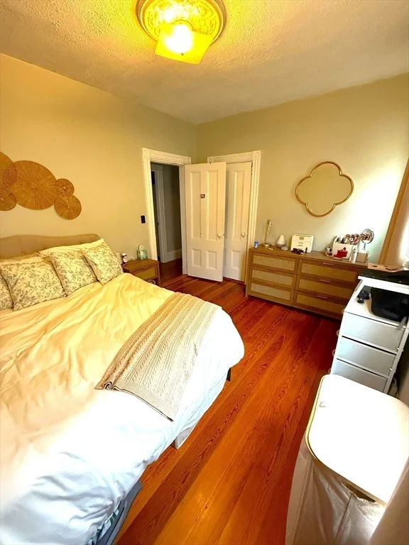 667 East 8th, South Boston