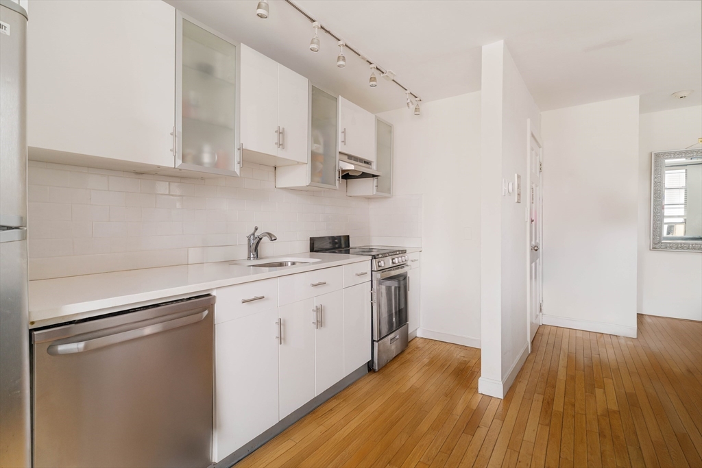 5 N Margin St, North End