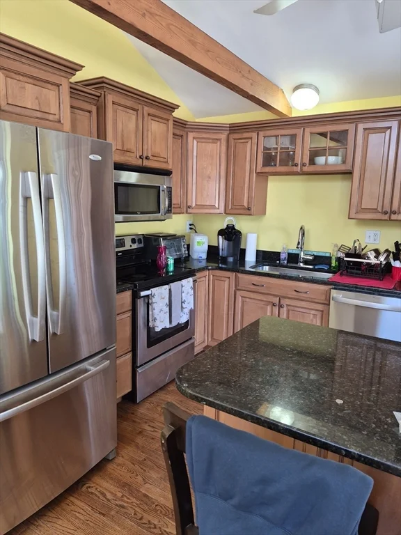 61 Hilltop Ave, Plymouth
