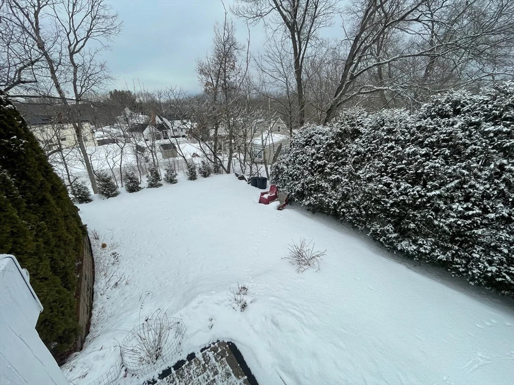 4 Indiana Ave, Woburn