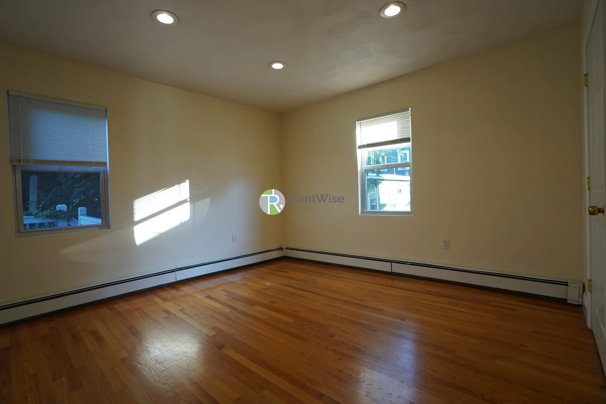 47 School St, Coolidge Corner