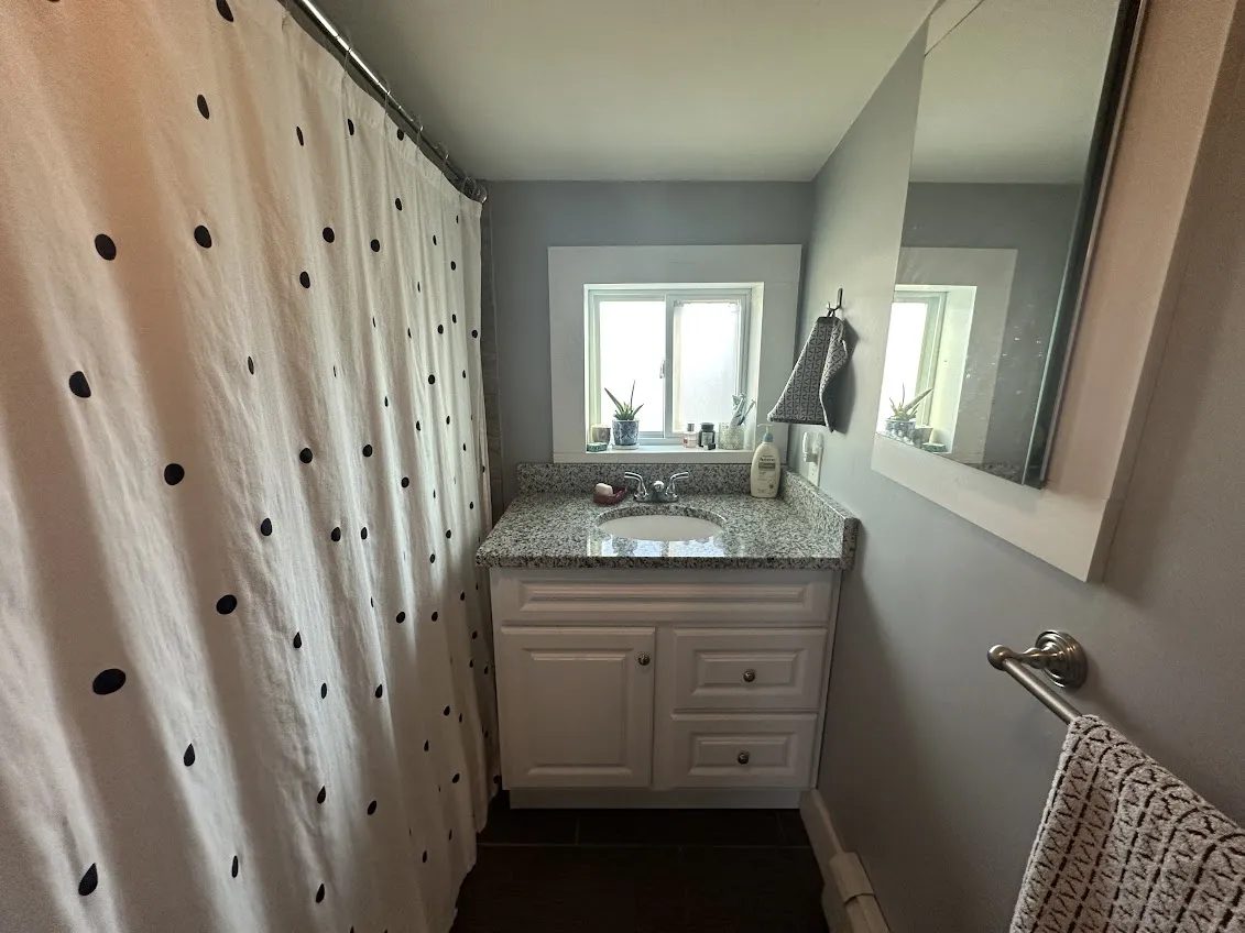 287 Beacon St, Ward Two