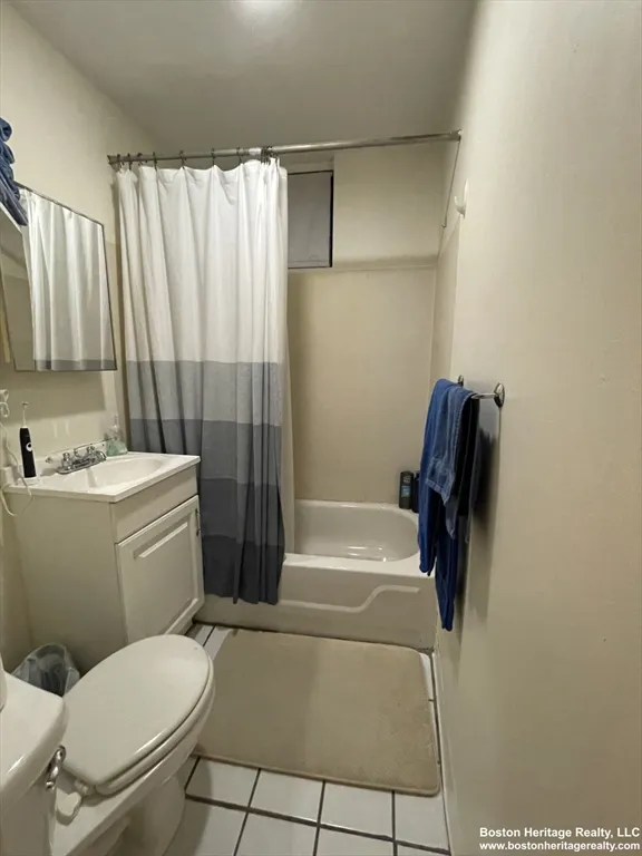 54-56 Burbank St, Fenway