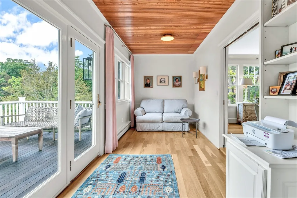 17 Atlantic Ave, Cohasset