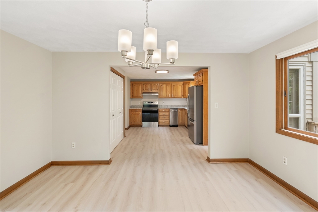 8 Candice Ct, Woburn