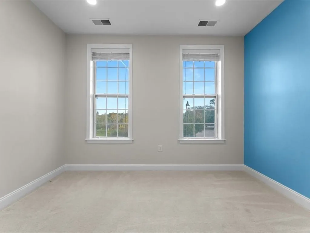 115 Corning Fairbanks, Westborough