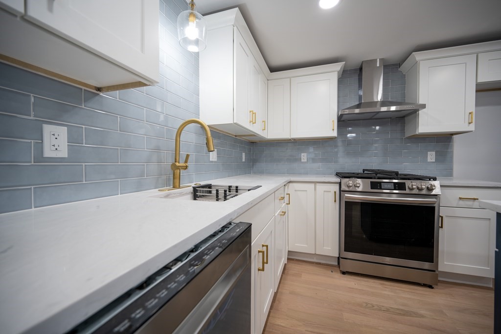 228 Bellingham Ave, Revere