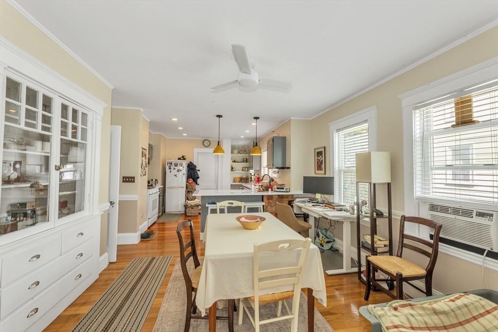 79 Hewlett, Roslindale