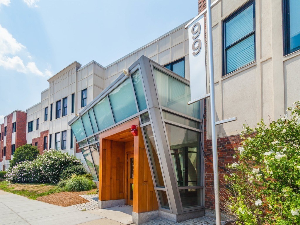 99 Chestnut Hill Ave, Brighton