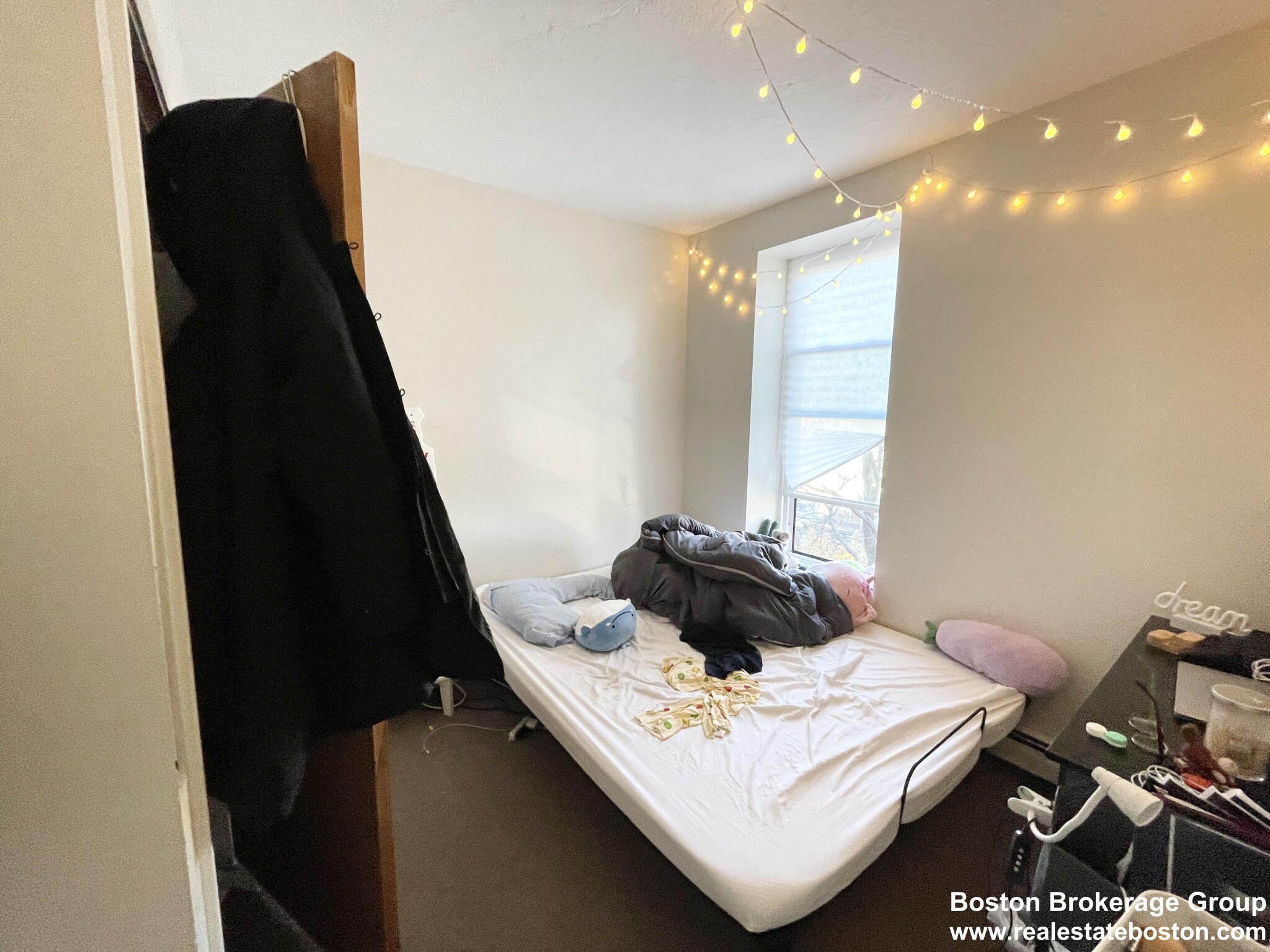 90 Hammond St, Roxbury