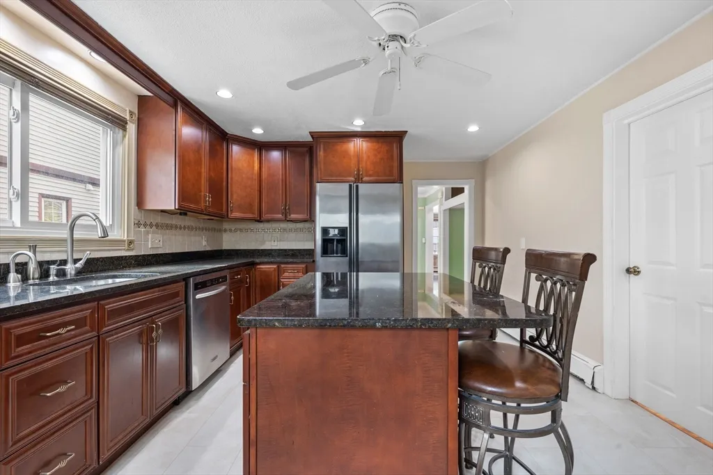 17 Wheeler Ave, Medford