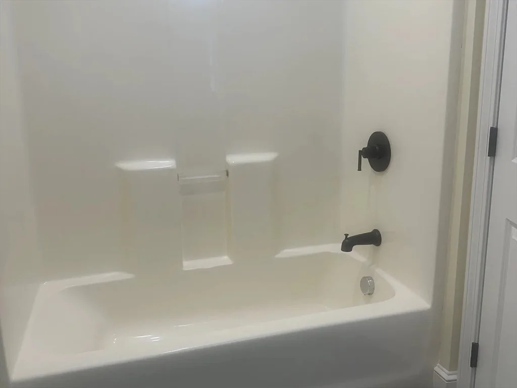 82 Johnson St, Taunton