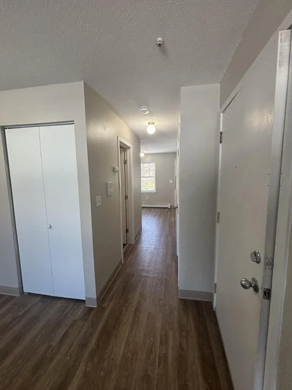 65 Frank's Ln, Hanover