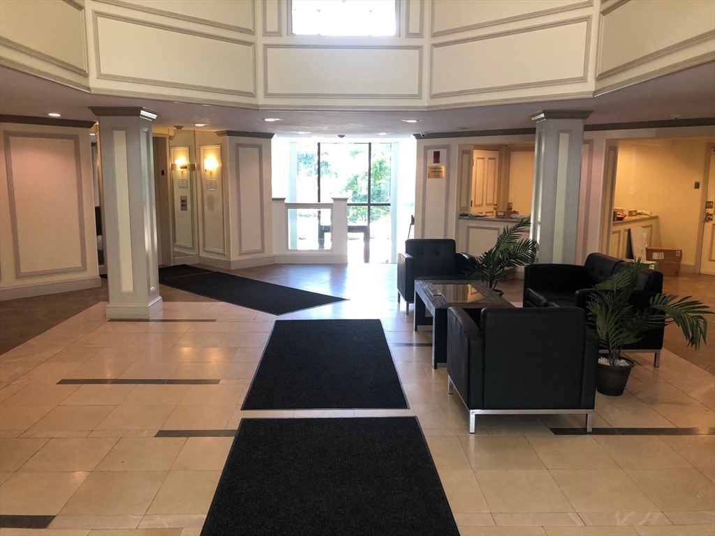 85 Brainerd Rd, Allston