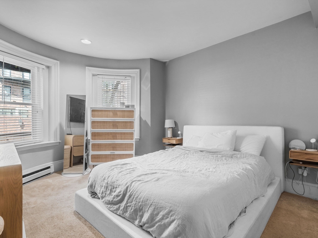 19 Greenwich Park, South End