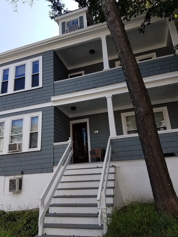 38 Hillside St, Mission Hill