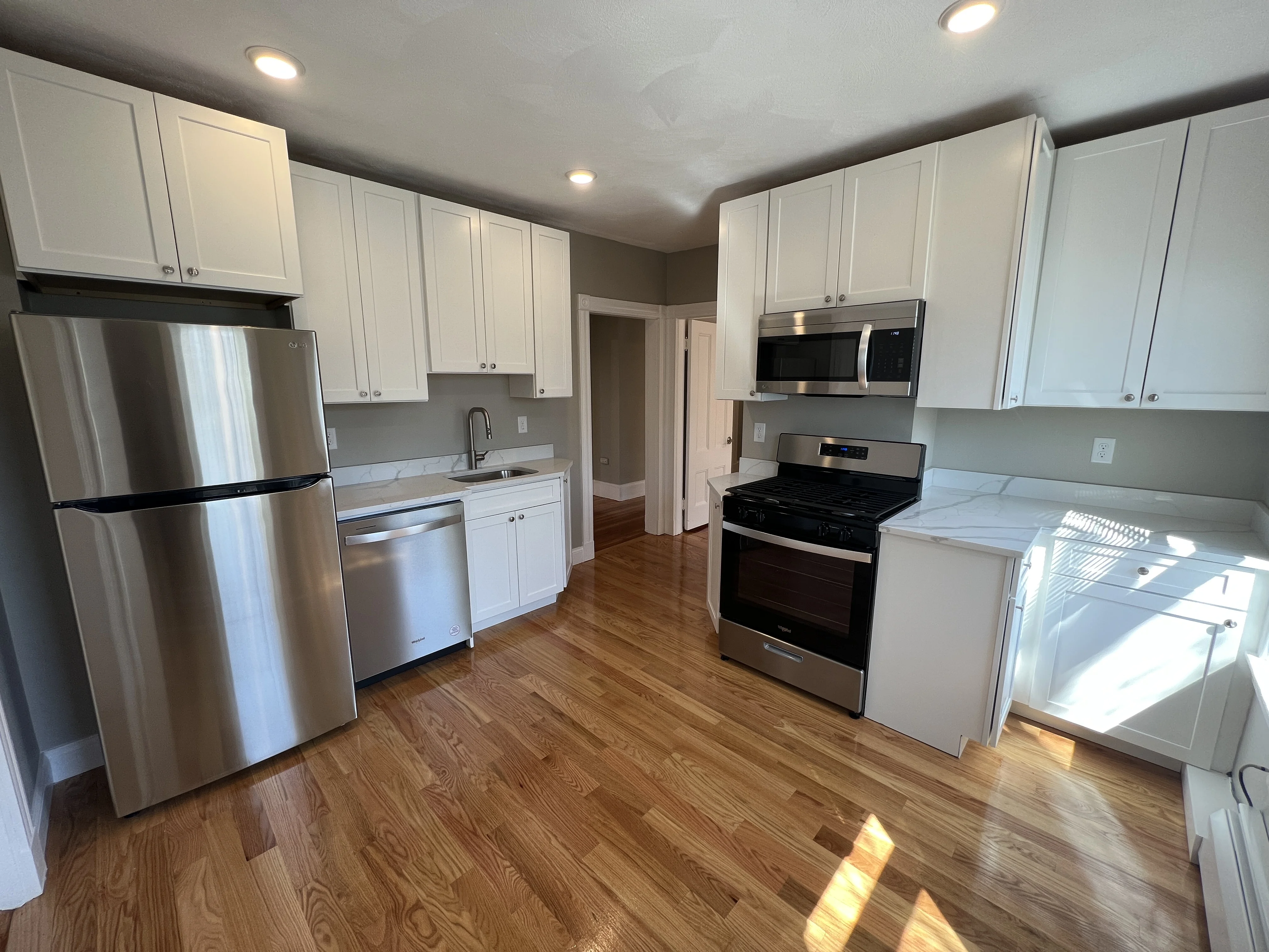 2 Gilman Ter, Winter Hill