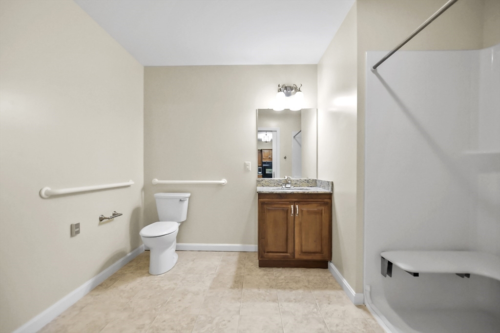 1275 Turnpike St, North Andover