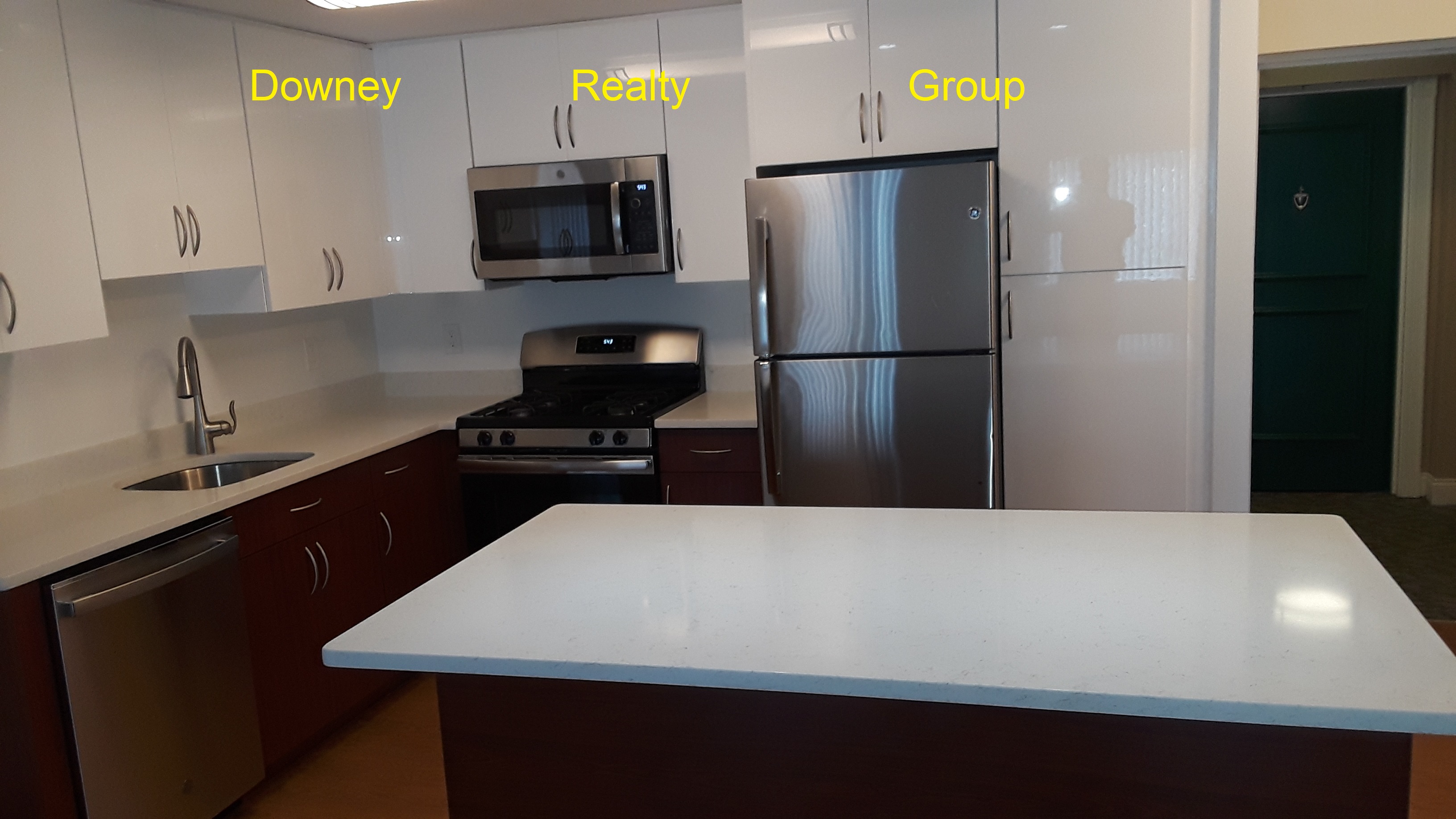 14 Temple St, Framingham