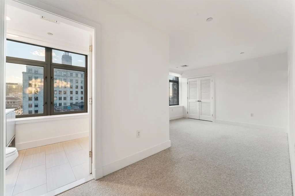 425 Boylston St, Back Bay