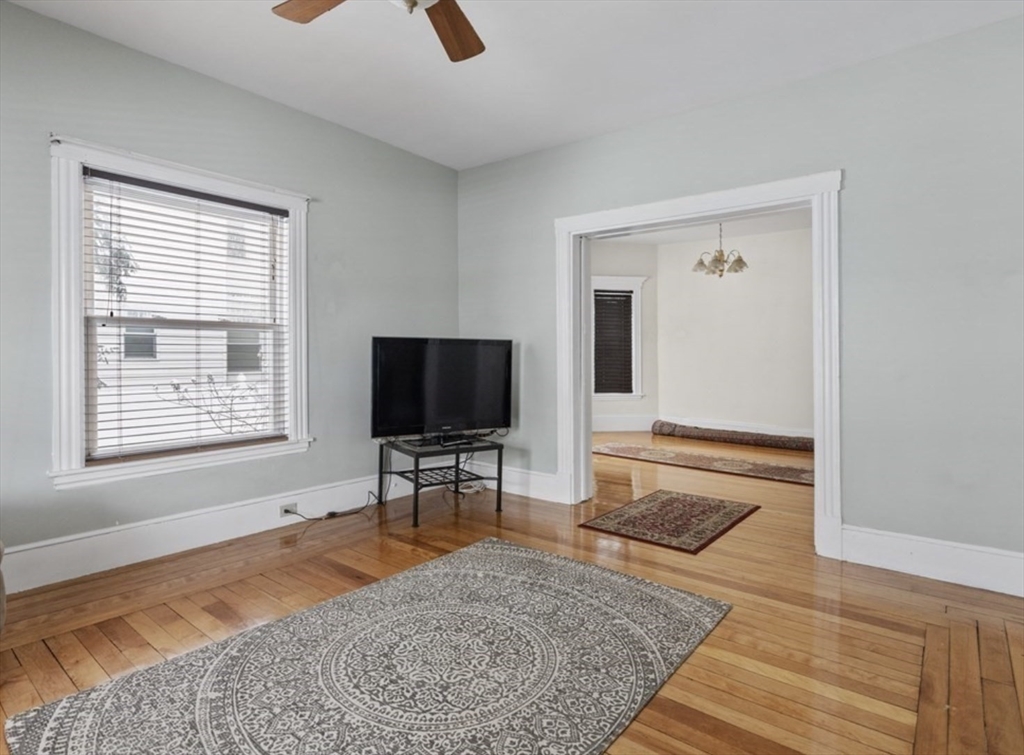 124 Sheridan Ave, Medford