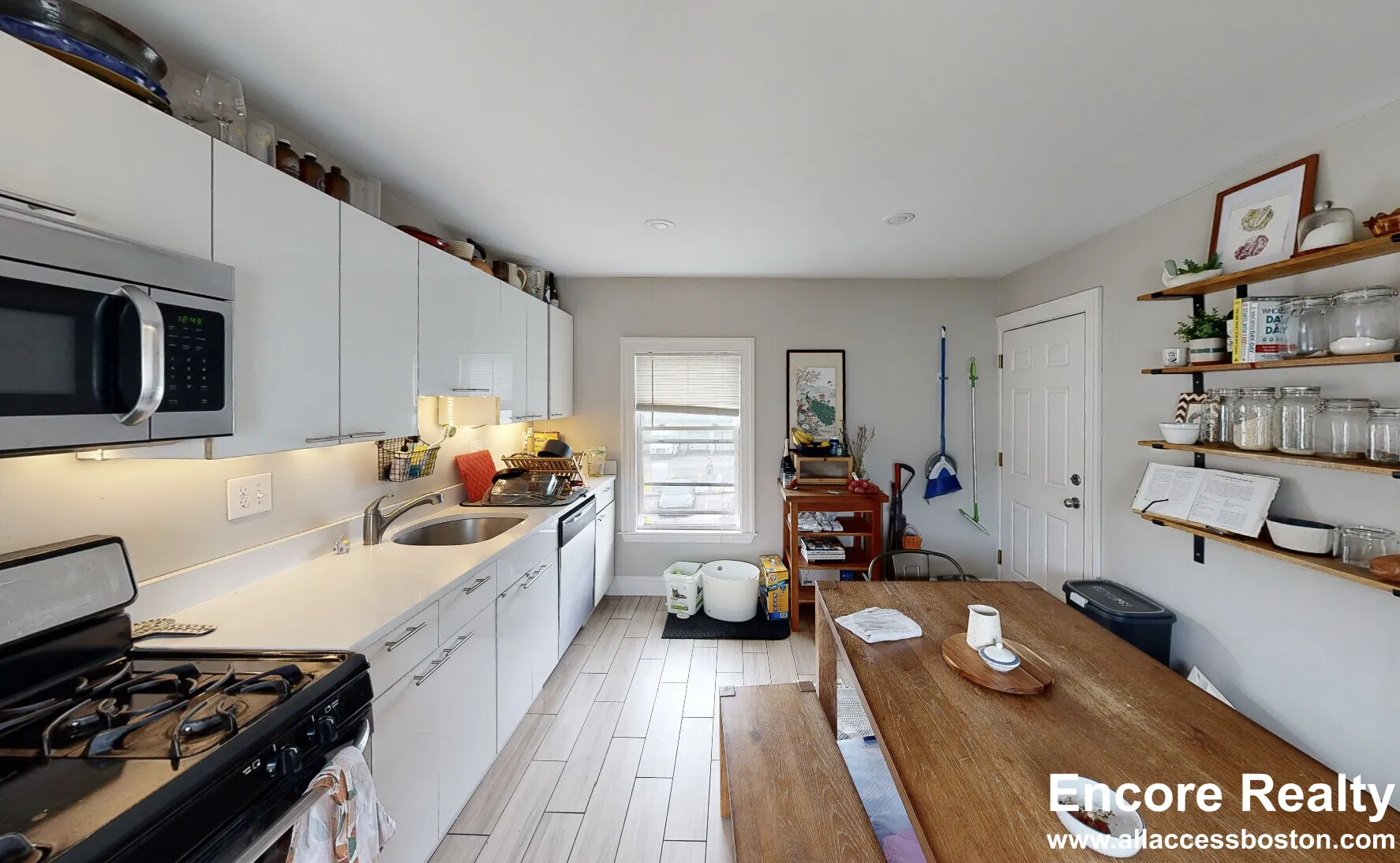 13 Pleasant St, Central Square