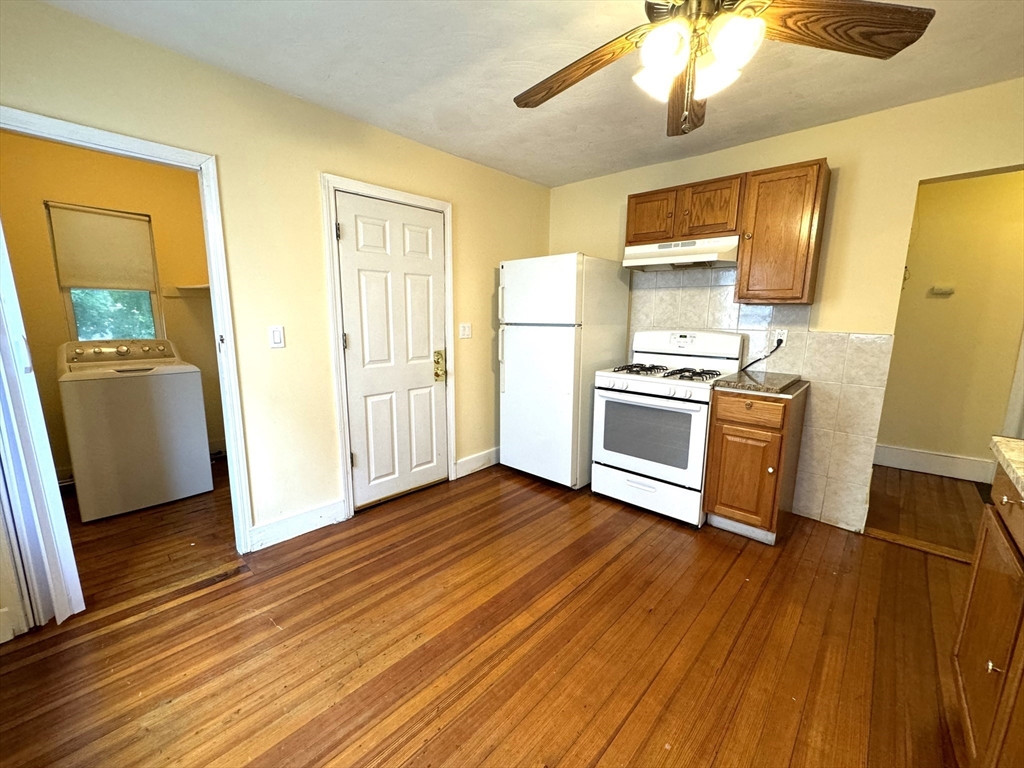 4057 Washington St, Roslindale