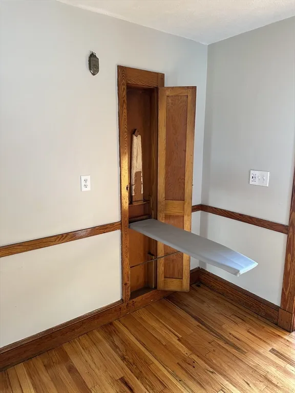 77 Walk Hill, Jamaica Plain