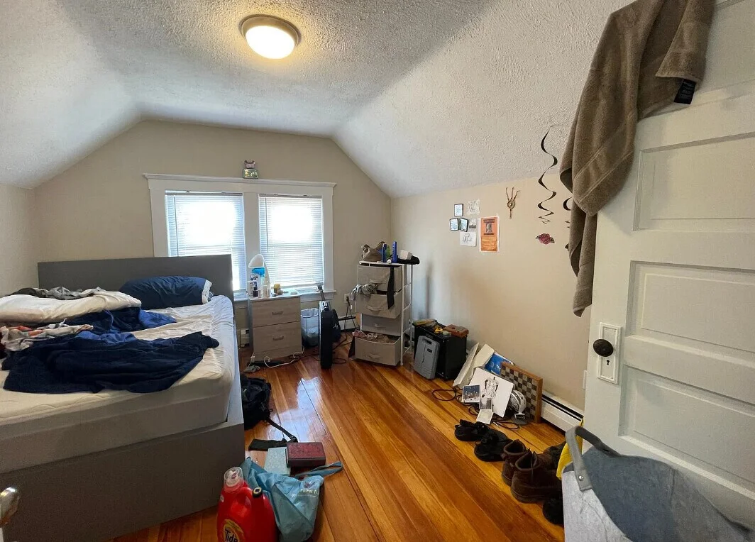 12 Berwick Rd, Tufts University