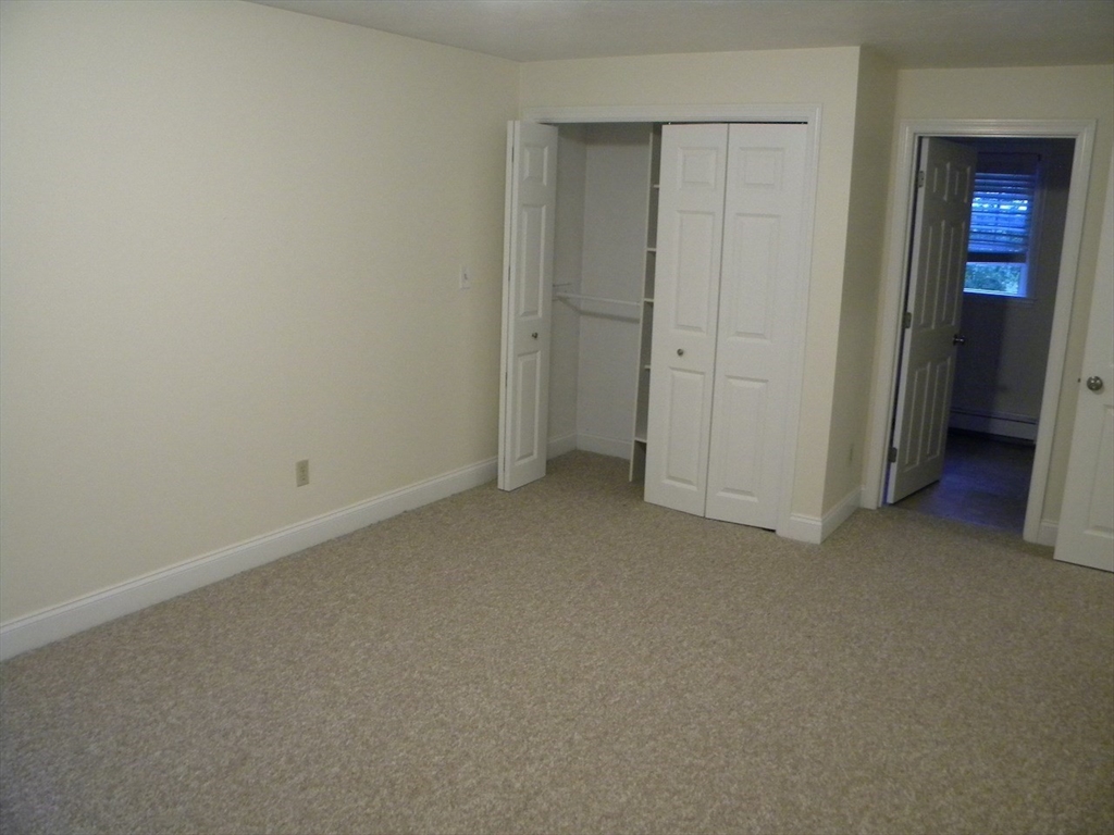 11 Dell Ave, Medford