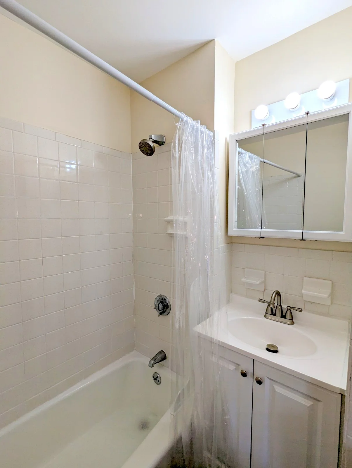 19 Cameron Ave, Teele Square