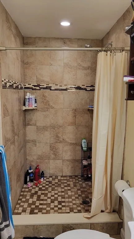 11 Linden St, Allston