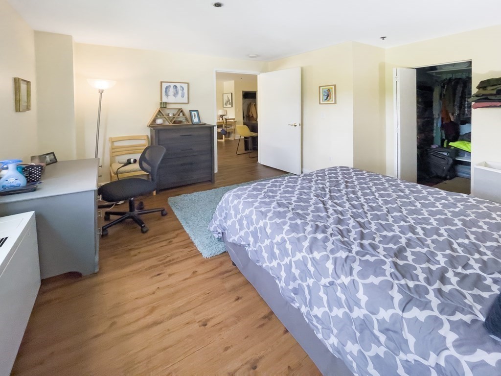 332 Jamaicaway, Jamaica Plain