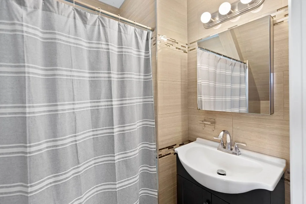 201 Adams St, Endicott