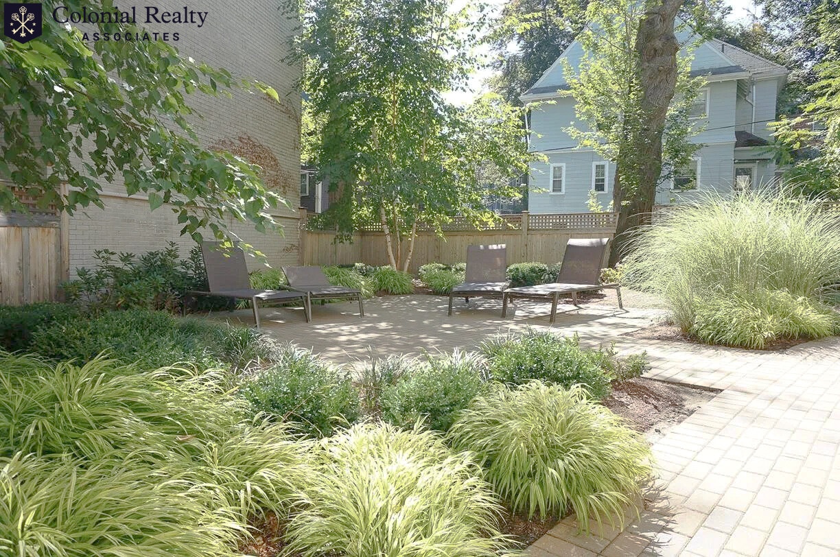 1850 Commonwealth Ave, Brighton