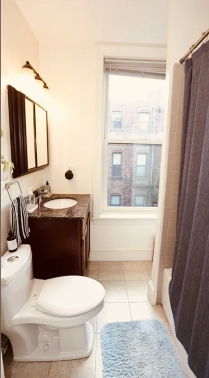 21 Highland Park Ave, Roxbury