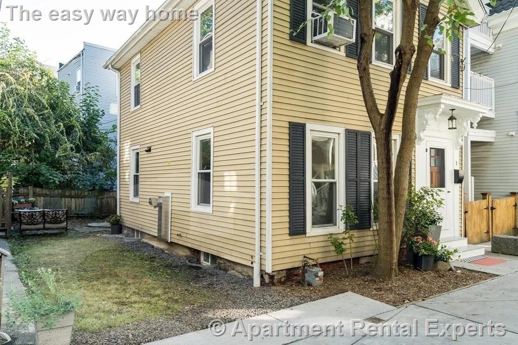 1 Riverside Pl, Riverside