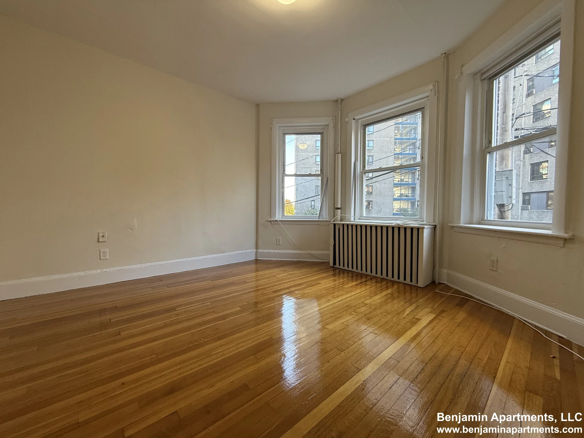 33 Lancaster Ter, Corey Hill