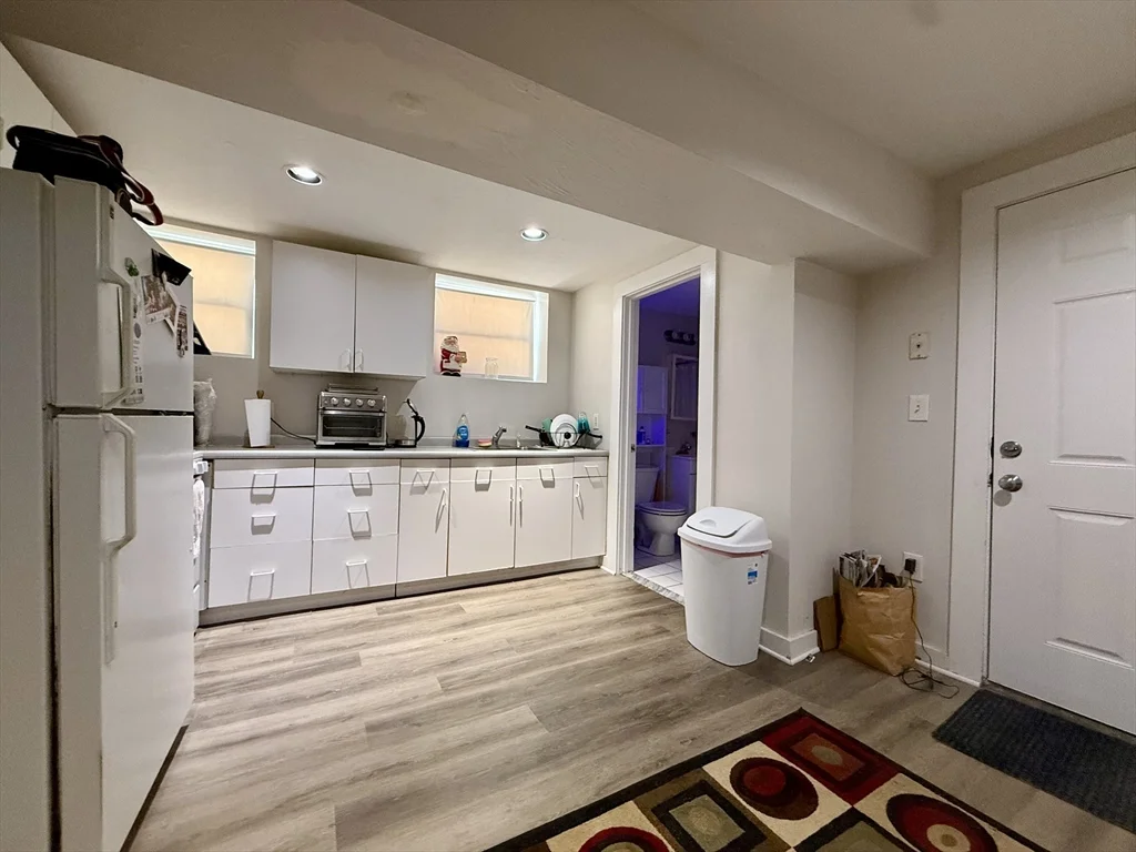 11 John St, Attleboro