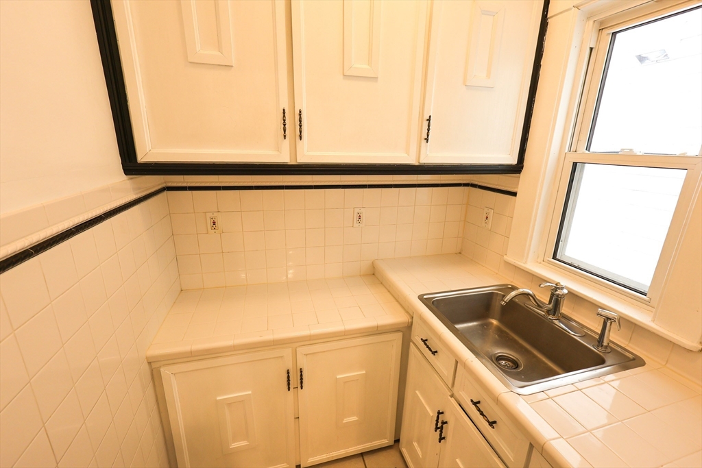 369 Savin Hill Ave, Dorchester