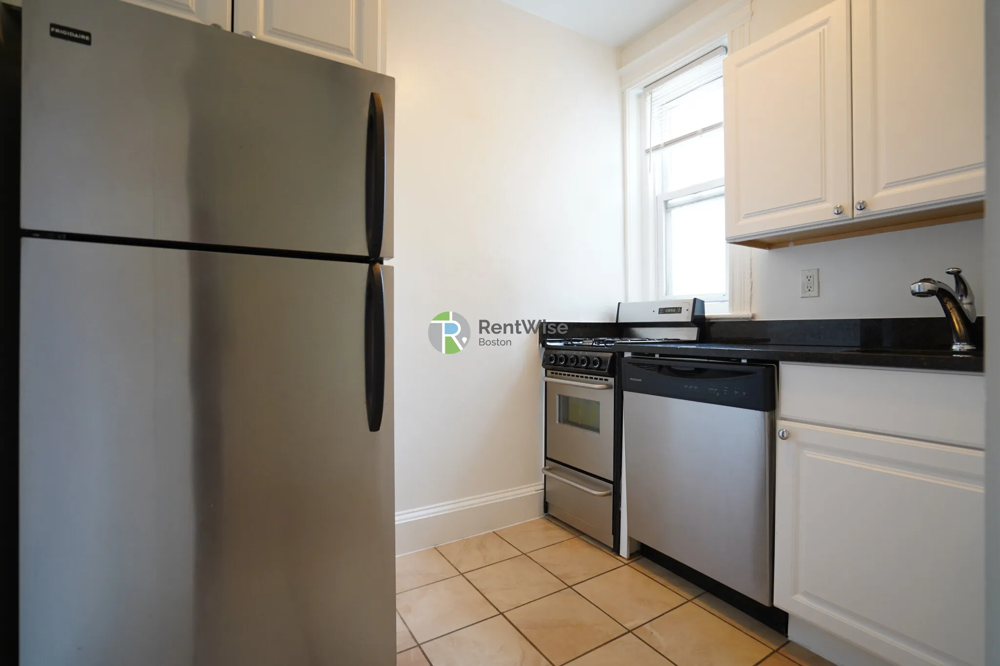 82 Brainerd Rd, Allston