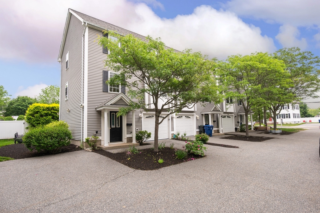 73 Liberty St, Danvers