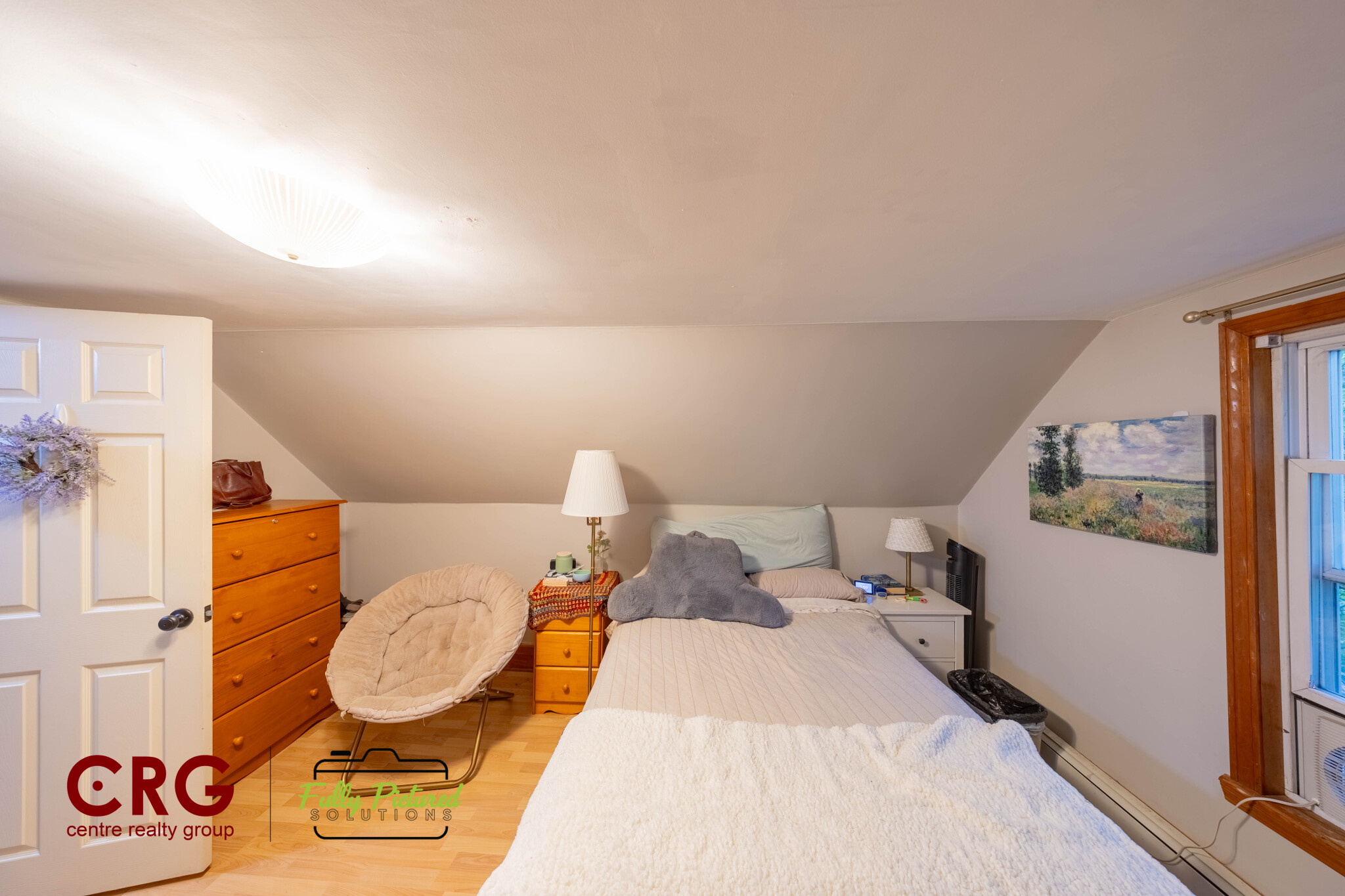 11 Beecher Ter, Thompsonville