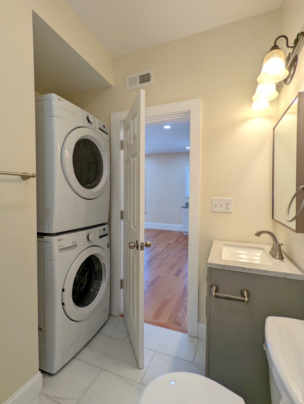 71 Merriam St, Union Square