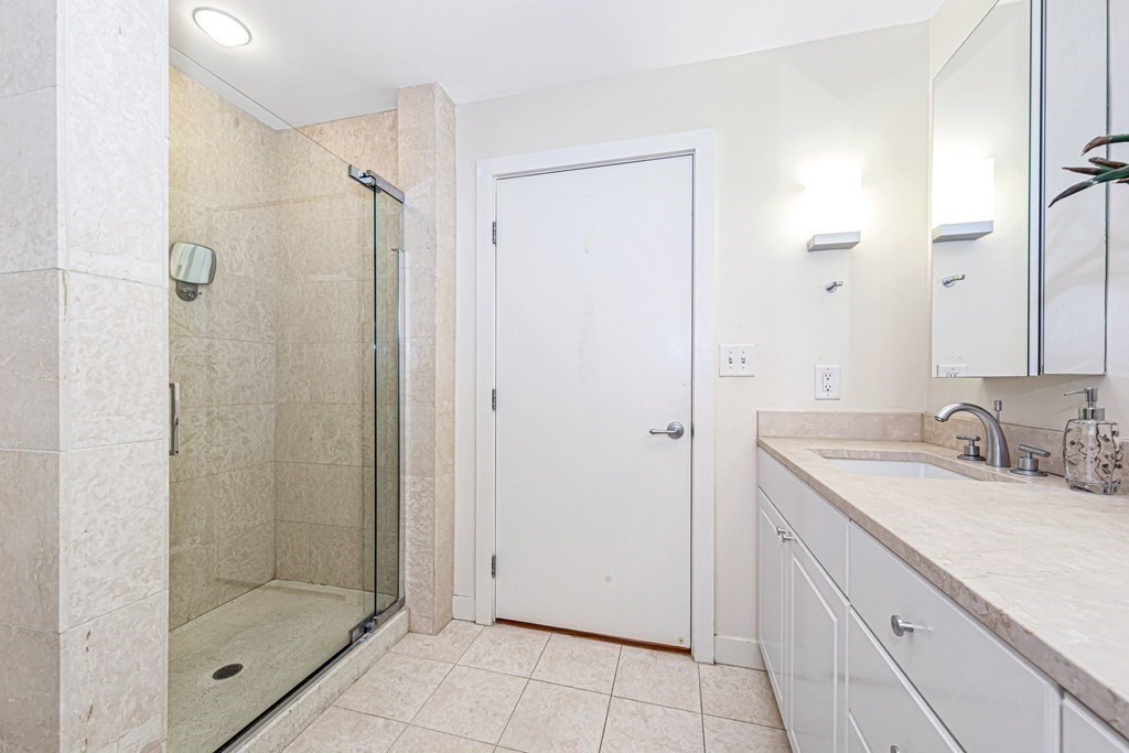 80 Broad, Waterfront