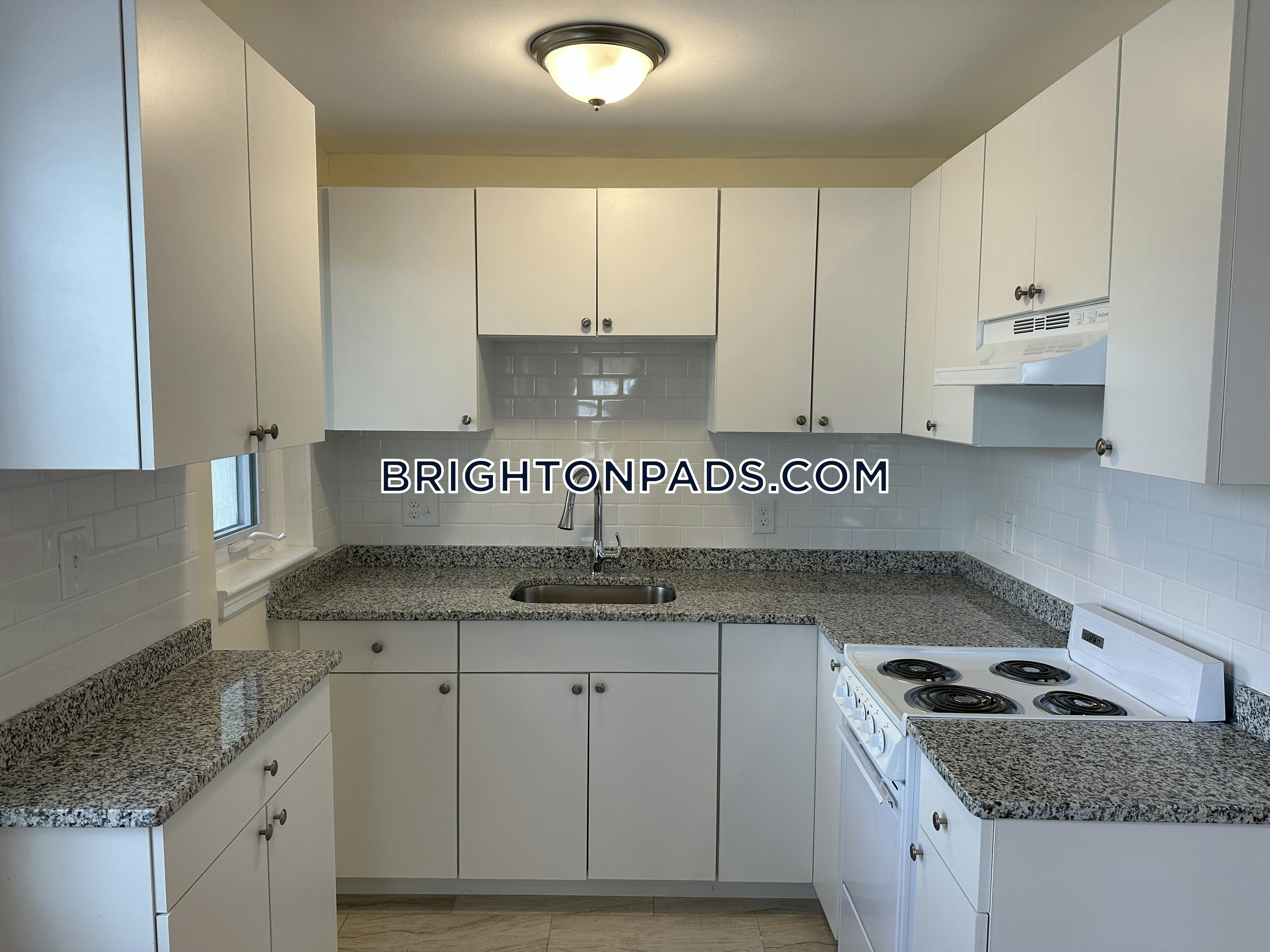 2018 Commonwealth Ave, Brighton