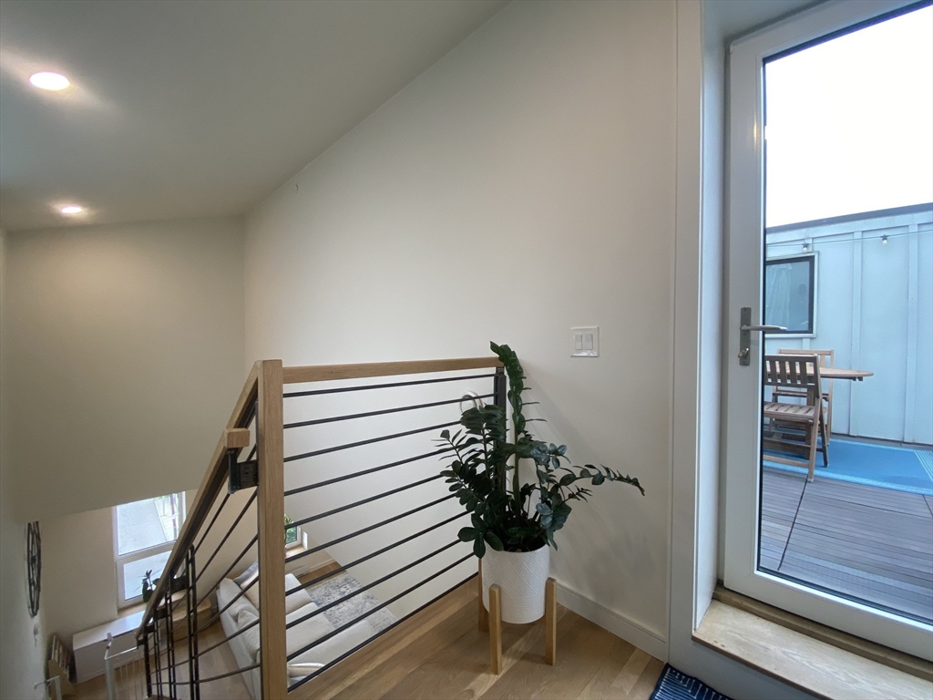 78 Fort Ave, Roxbury