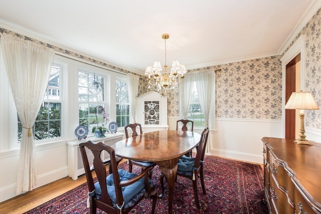 62 Evergreen Ave, Newton